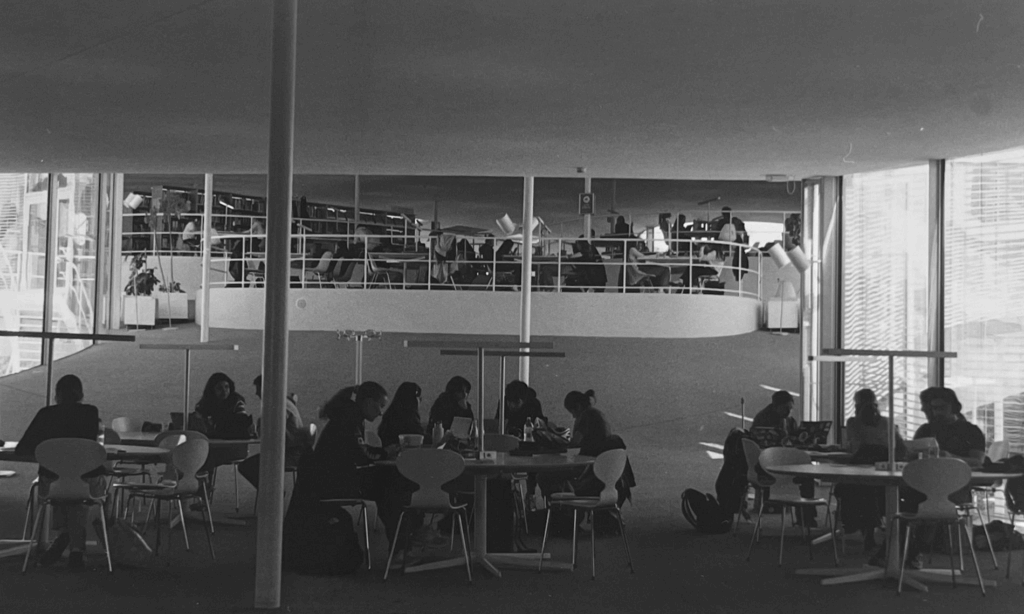 Photographie argentique © Pierre-Loïc Carron